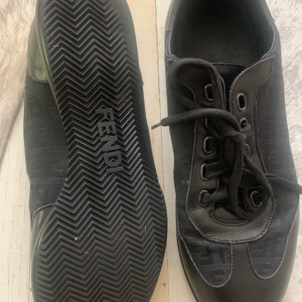 FENDI sneakers zucca original Box Included